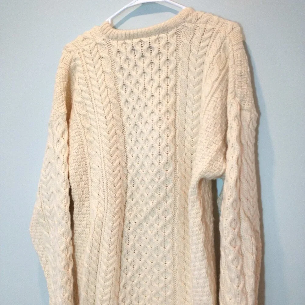 NWOT Carraig Donn Irish Knit Merino Wool Sweater Size M